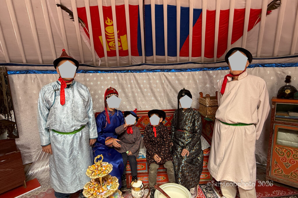 モンゴル民族衣装