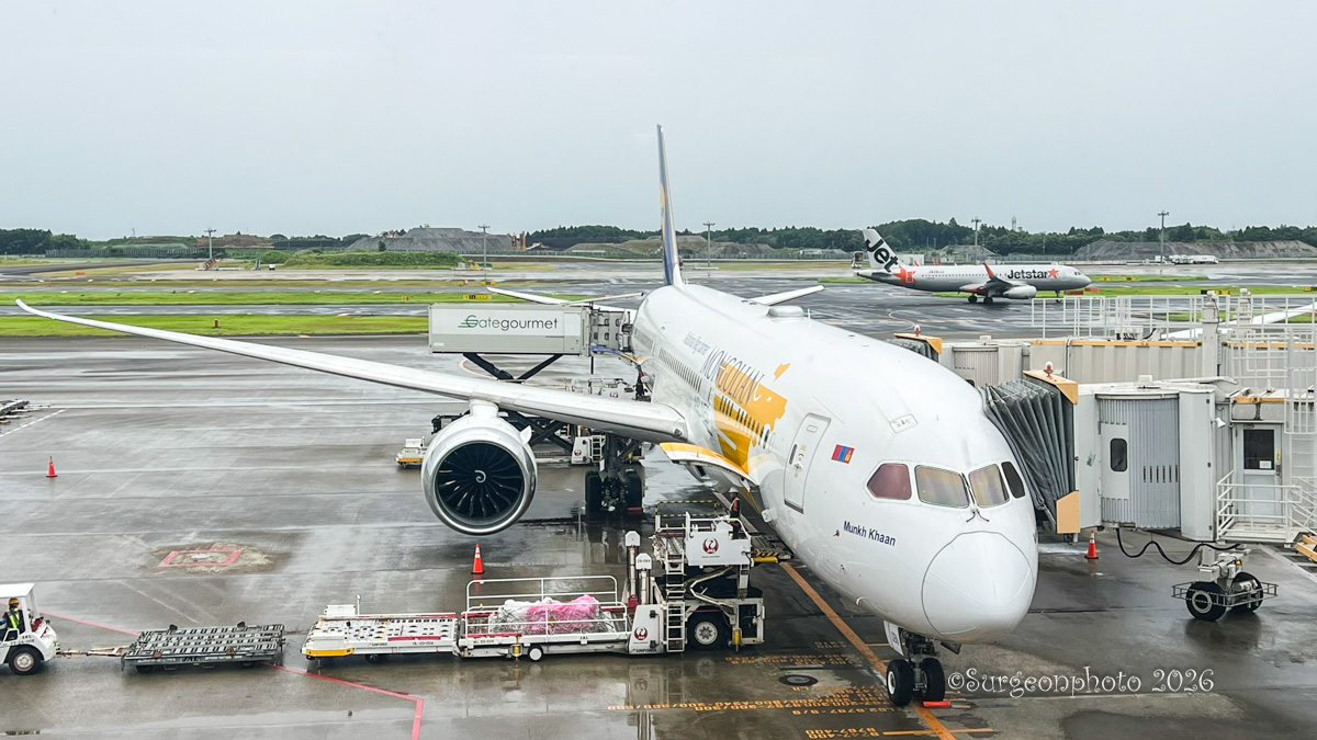 MIATモンゴル航空 Munkh Khaan Boeing 787-9