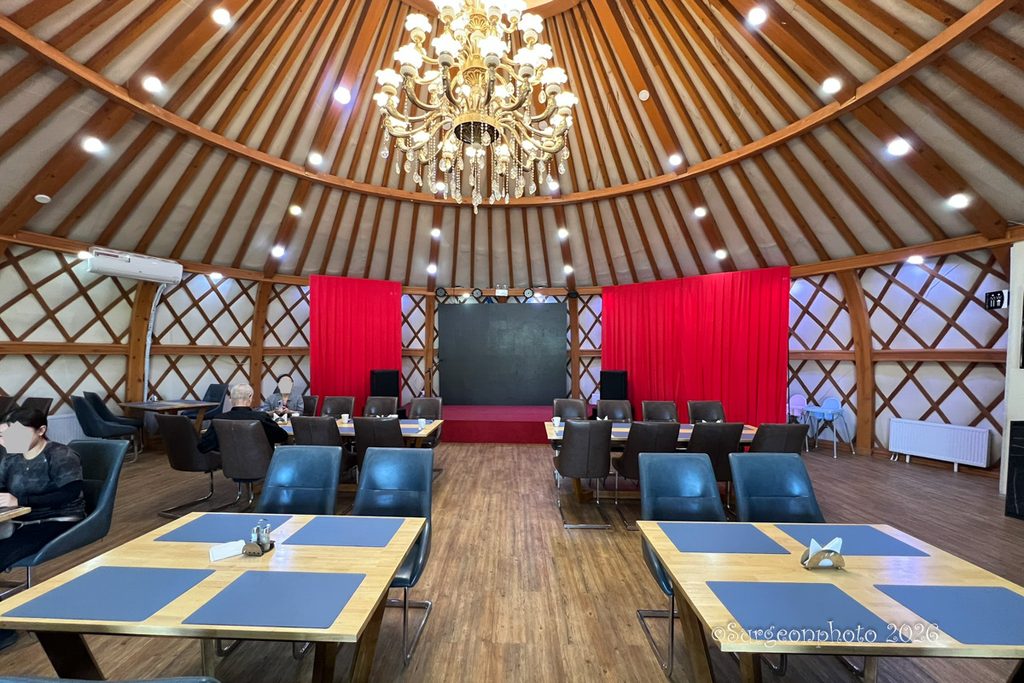Green Sky Resortのレストランの内装