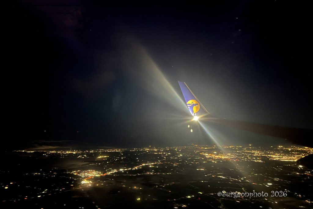 機窓 夜景