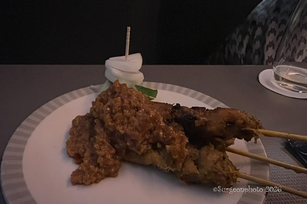 シンガポール航空ビジネスクラス機内食のサテー