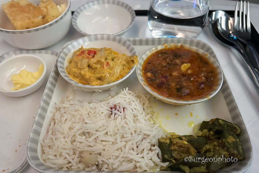 SQ437で提供されたSanjeev Kapoor監修のインド料理