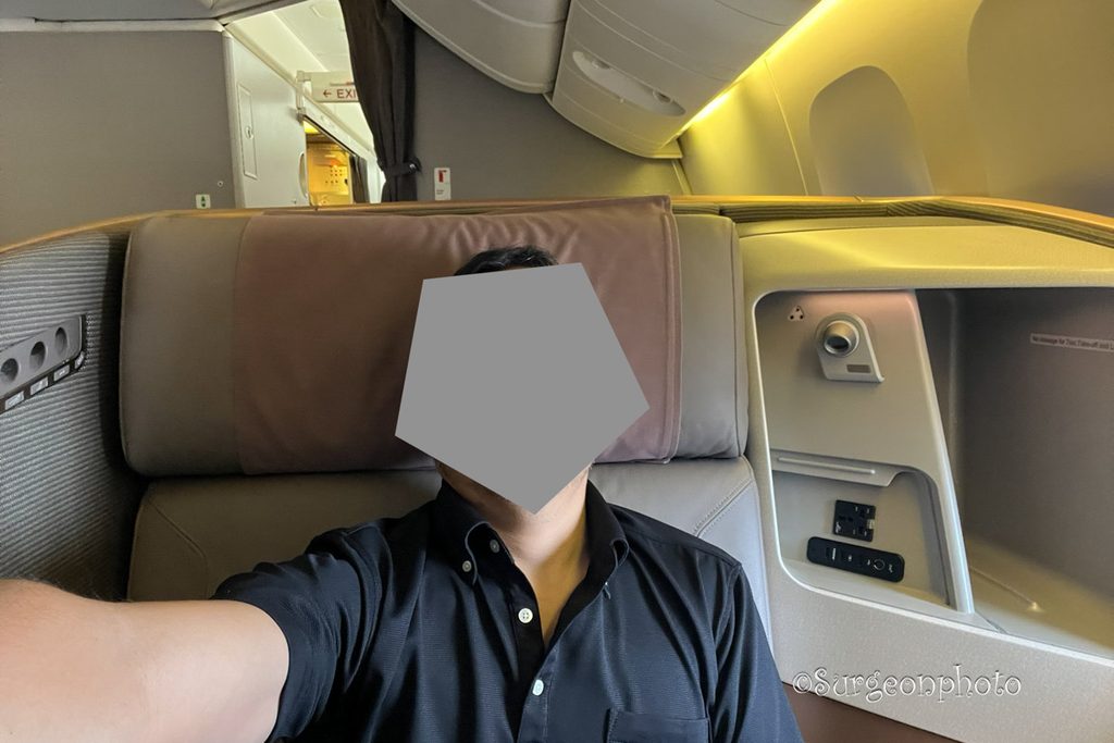 シンガポール航空B777-300ERビジネスクラスの座席