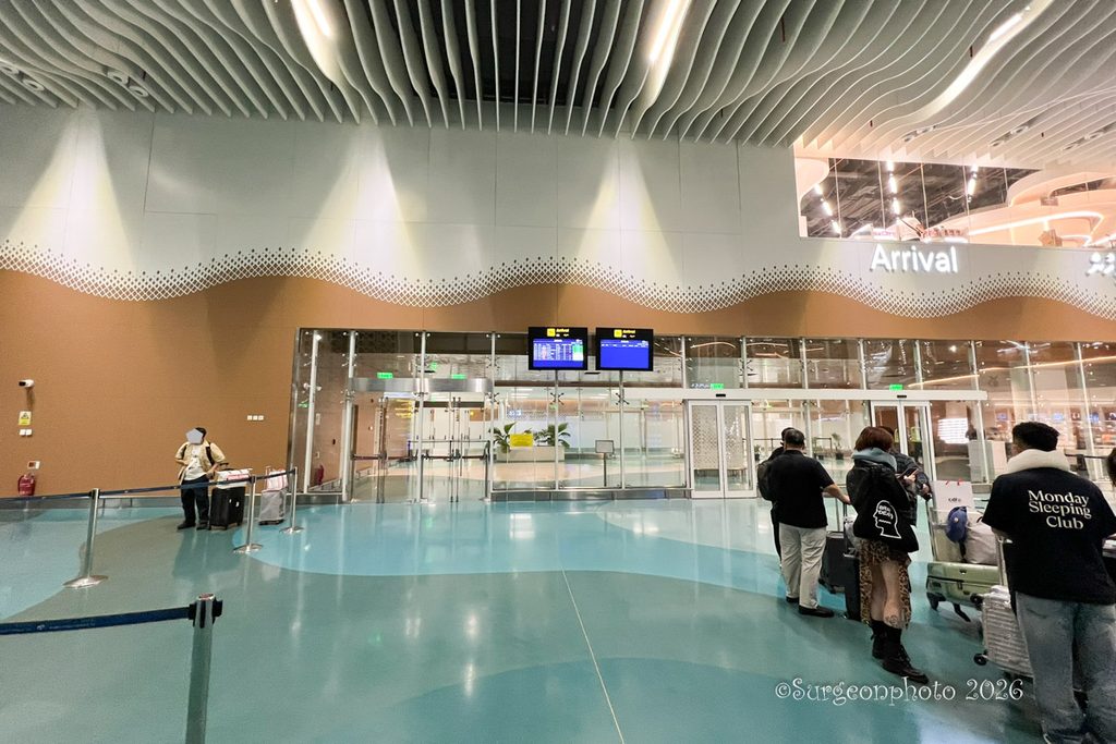 ヴェラナ国際空港新ターミナルの到着出口