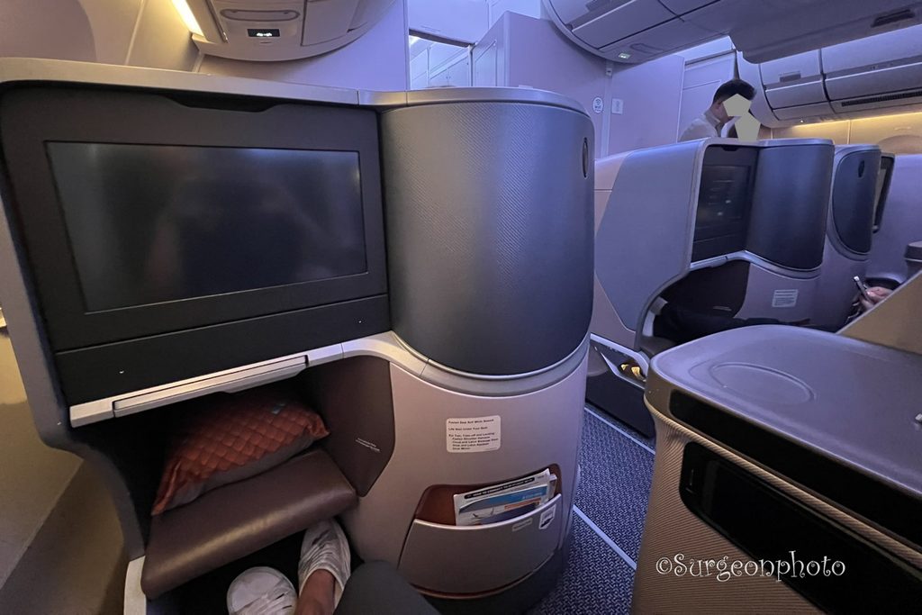 シンガポール航空A350-900ビジネスクラスの窓側12A座席